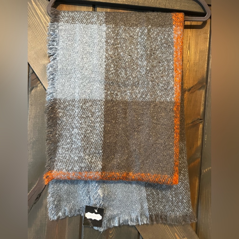 Hip and humble scarf.